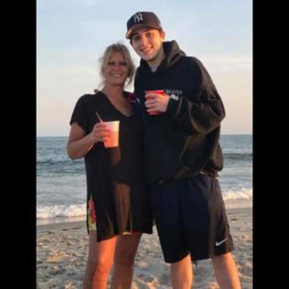 Meet your Posher, Zach - Picture 1 of 1